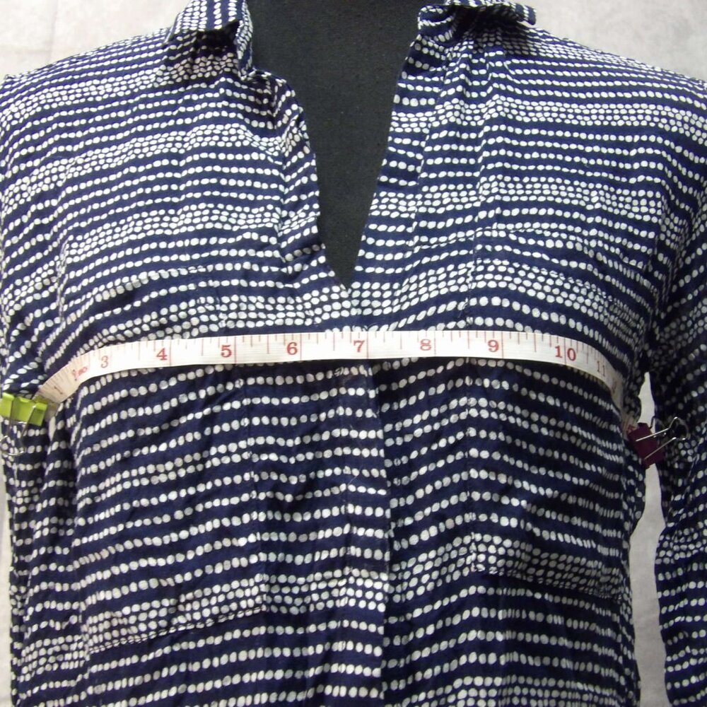 Blue and white cloth + stone polka dot button up blouse. Size XS - Picture 8 of 9